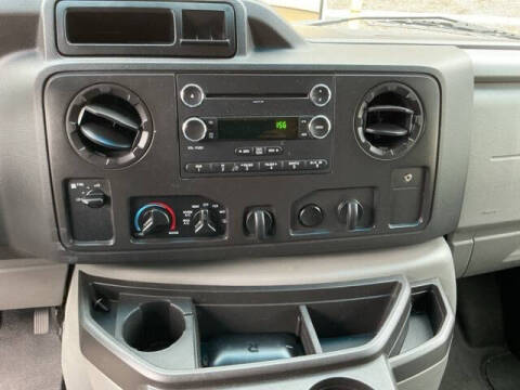 2019 Ford E-Series E-450 SD