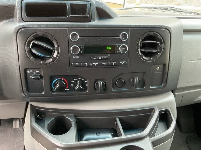 2019 Ford E-Series E-450 SD