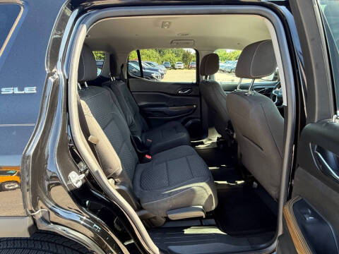 2017 GMC Acadia SLE-2