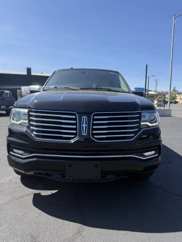 2017 Lincoln Navigator Select