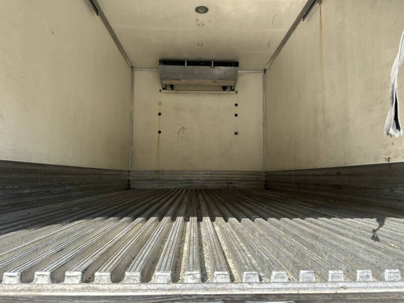 2007 Freightliner M2 106