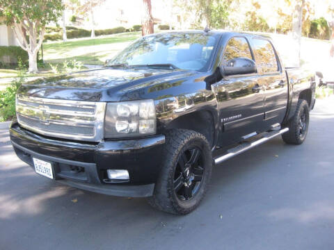 2007 Chevrolet Silverado 1500 for sale at E MOTORCARS in Fullerton CA