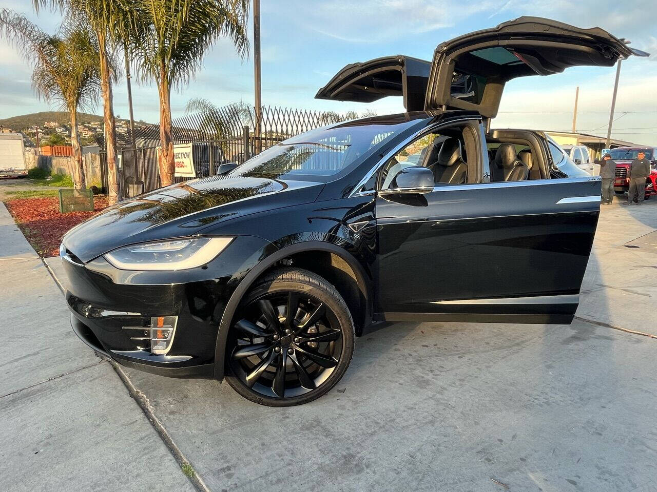 Black 2016 Tesla Model X 90D AWD 90D 4dr SUV 2
