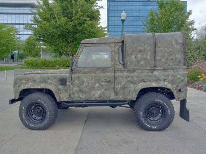 1988 Land Rover Defender
