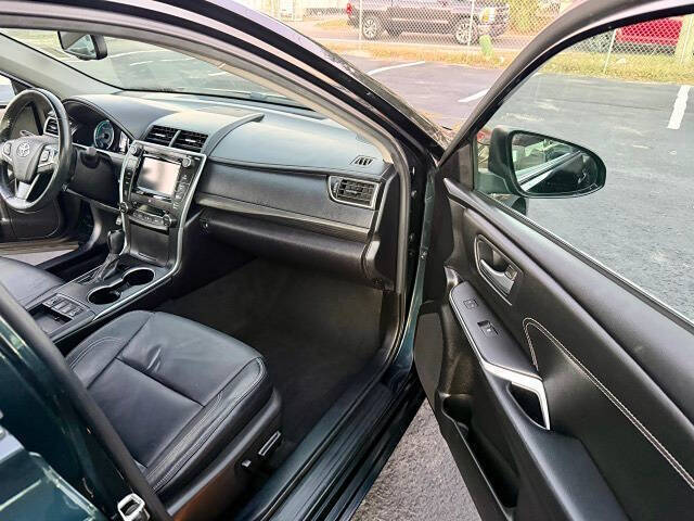 2015 Toyota Camry Hybrid XLE