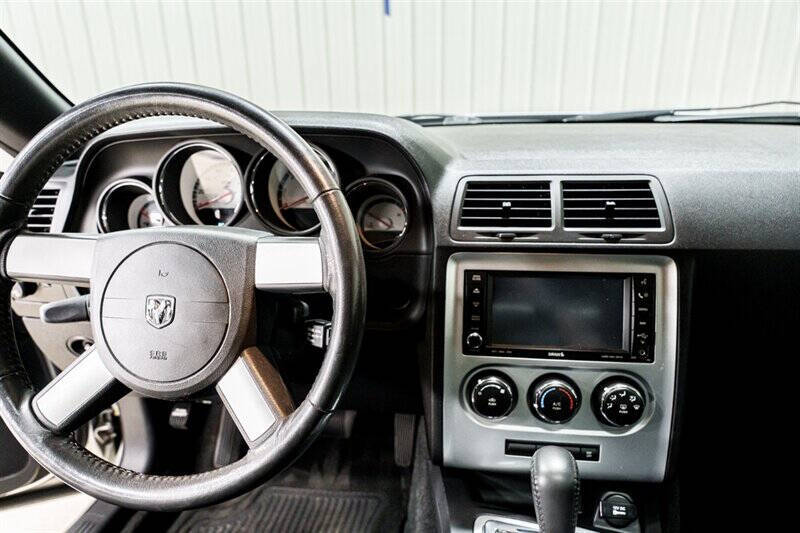 2010 Dodge Challenger SE