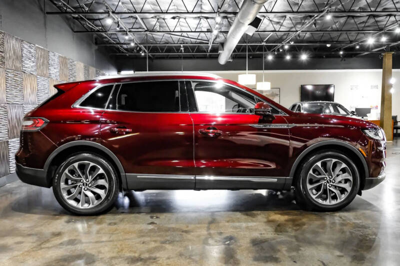 2021 Lincoln Nautilus Reserve