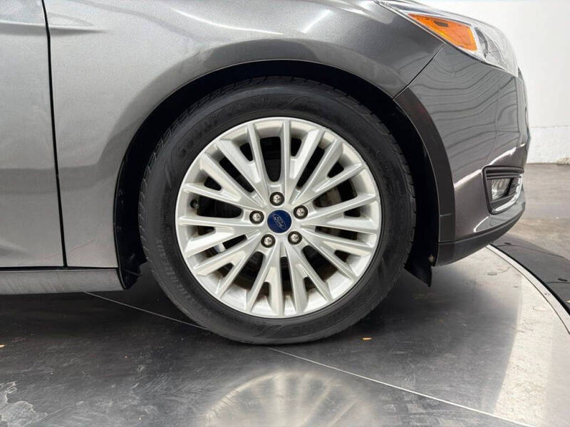 2017 Ford Focus Titanium