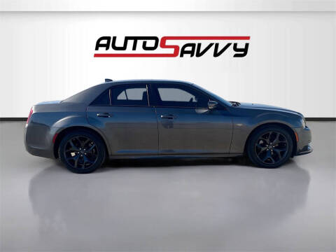 2022 Chrysler 300 Touring L