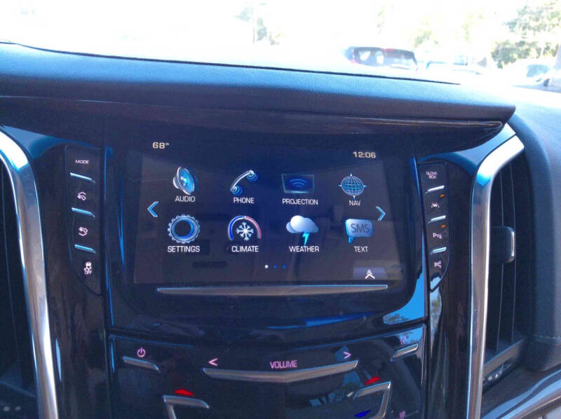 2018 Cadillac Escalade ESV Luxury