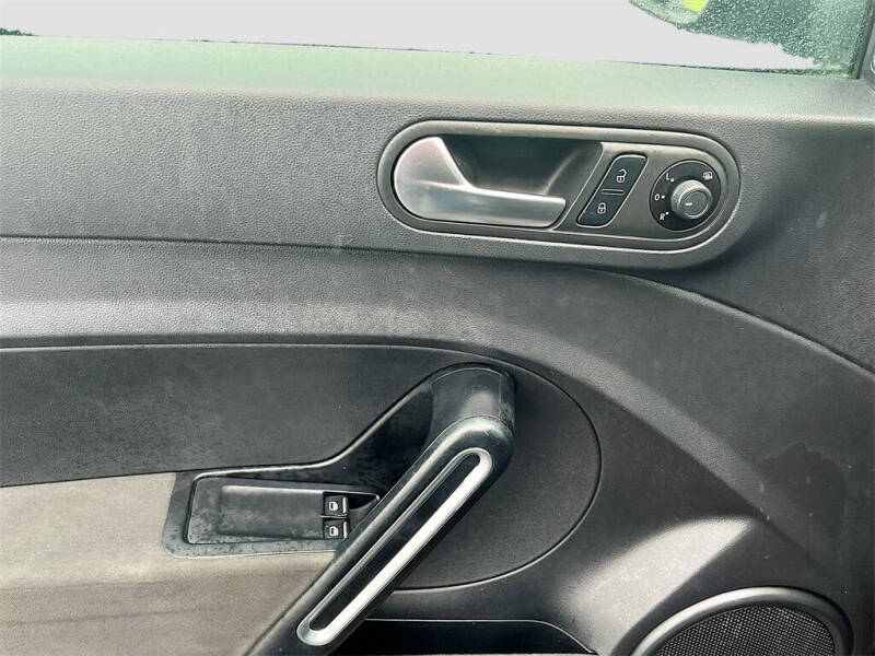 2019 Volkswagen Beetle 2.0T S