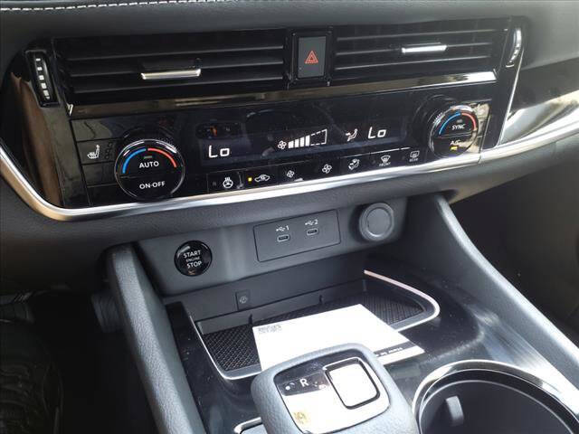 2024 Nissan Rogue SL