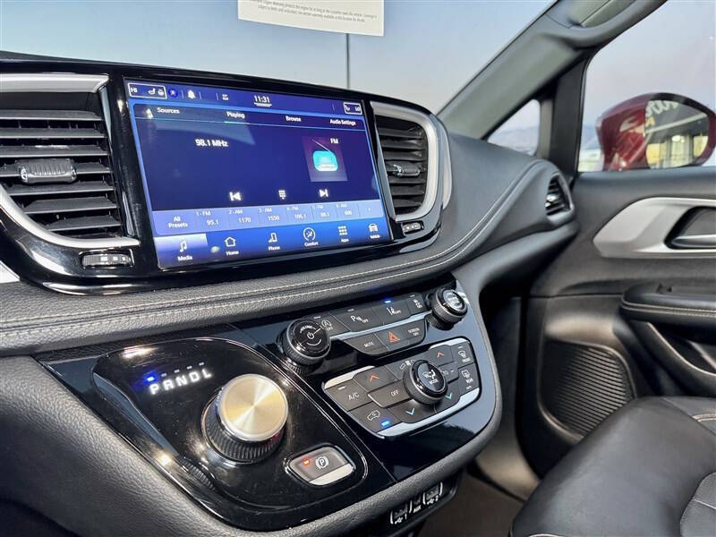 2021 Chrysler Pacifica Touring L