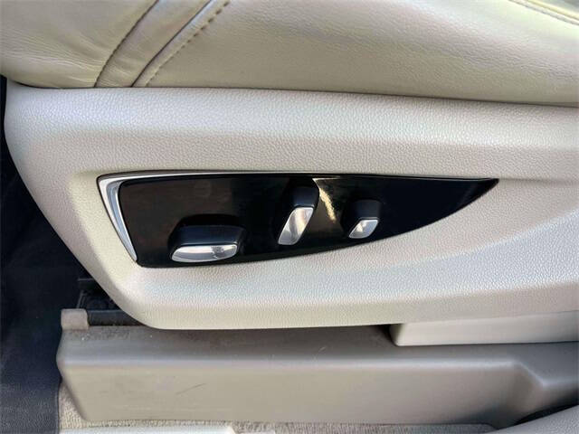 2018 Cadillac Escalade ESV Luxury