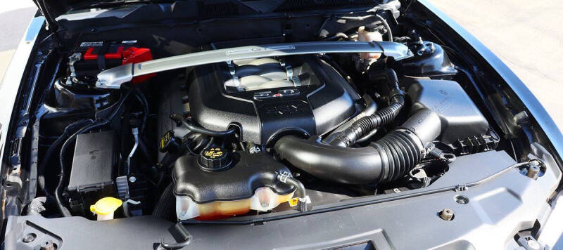 2011 Ford Mustang GT Premium