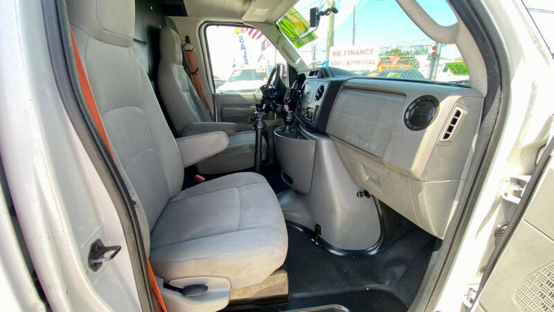 2010 Ford E-Series E-150