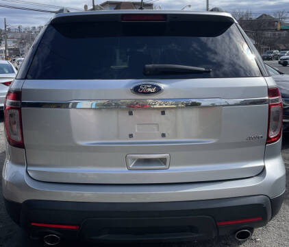 2015 Ford Explorer