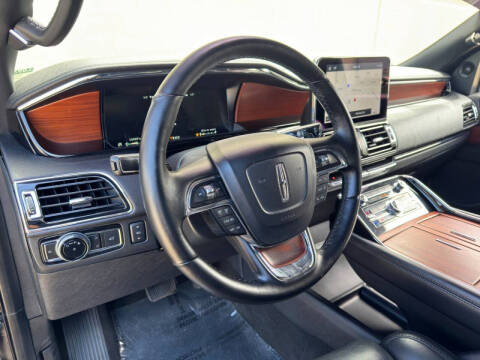 2020 Lincoln Navigator L Standard