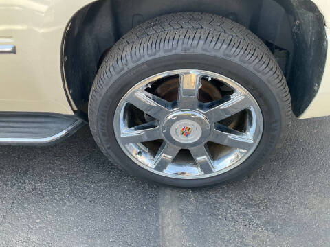 2013 Cadillac Escalade Luxury