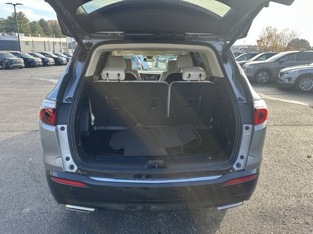 2024 Buick Enclave Essence