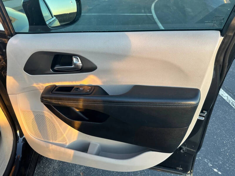 2021 Chrysler Pacifica Touring L