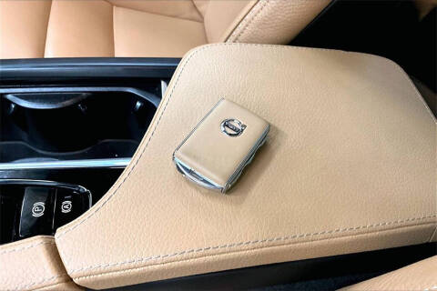 2020 Volvo V90 Cross Country T6