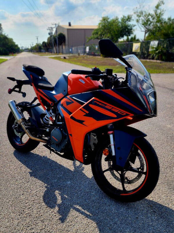 2022 KTM RC 390