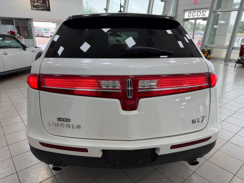 2014 Lincoln MKT