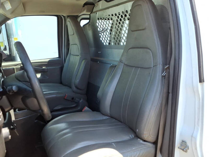 2017 Chevrolet Express 2500