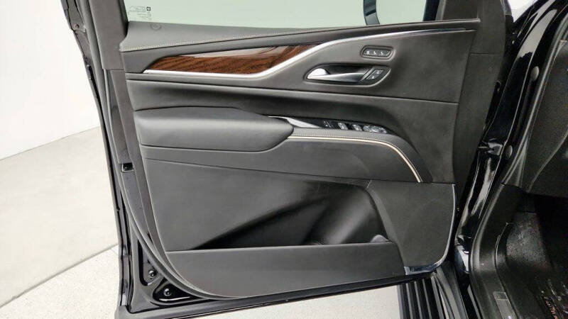 2023 Cadillac Escalade Sport Platinum