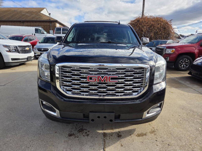 2018 GMC Yukon Denali's photo