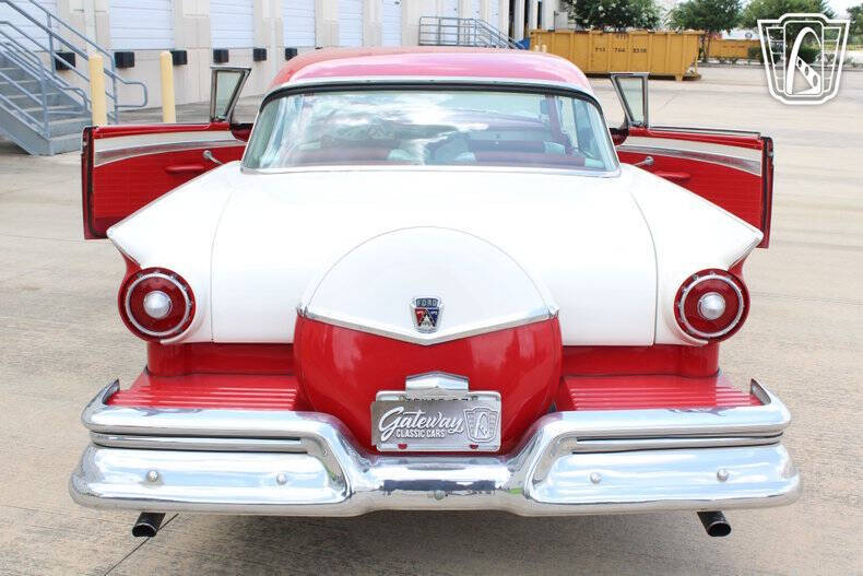 1957 Ford Fairlane