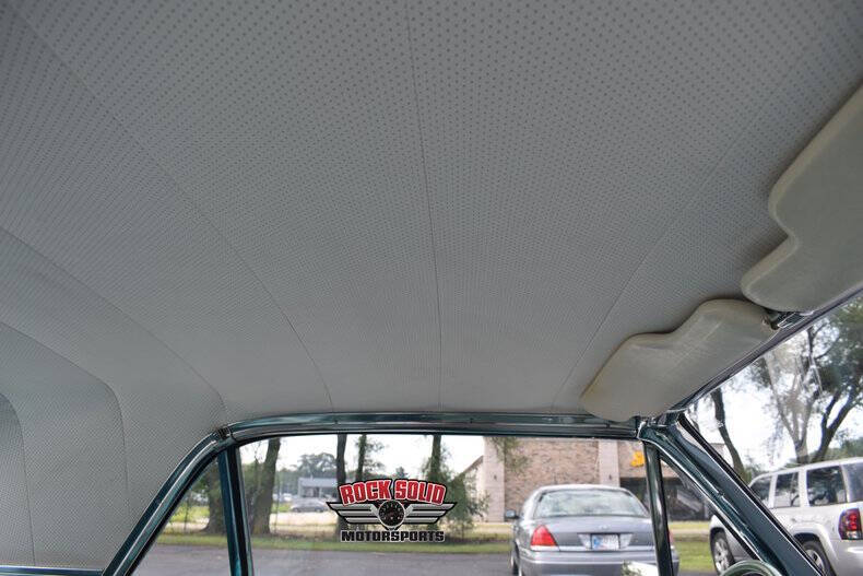 1962 Ford Thunderbird