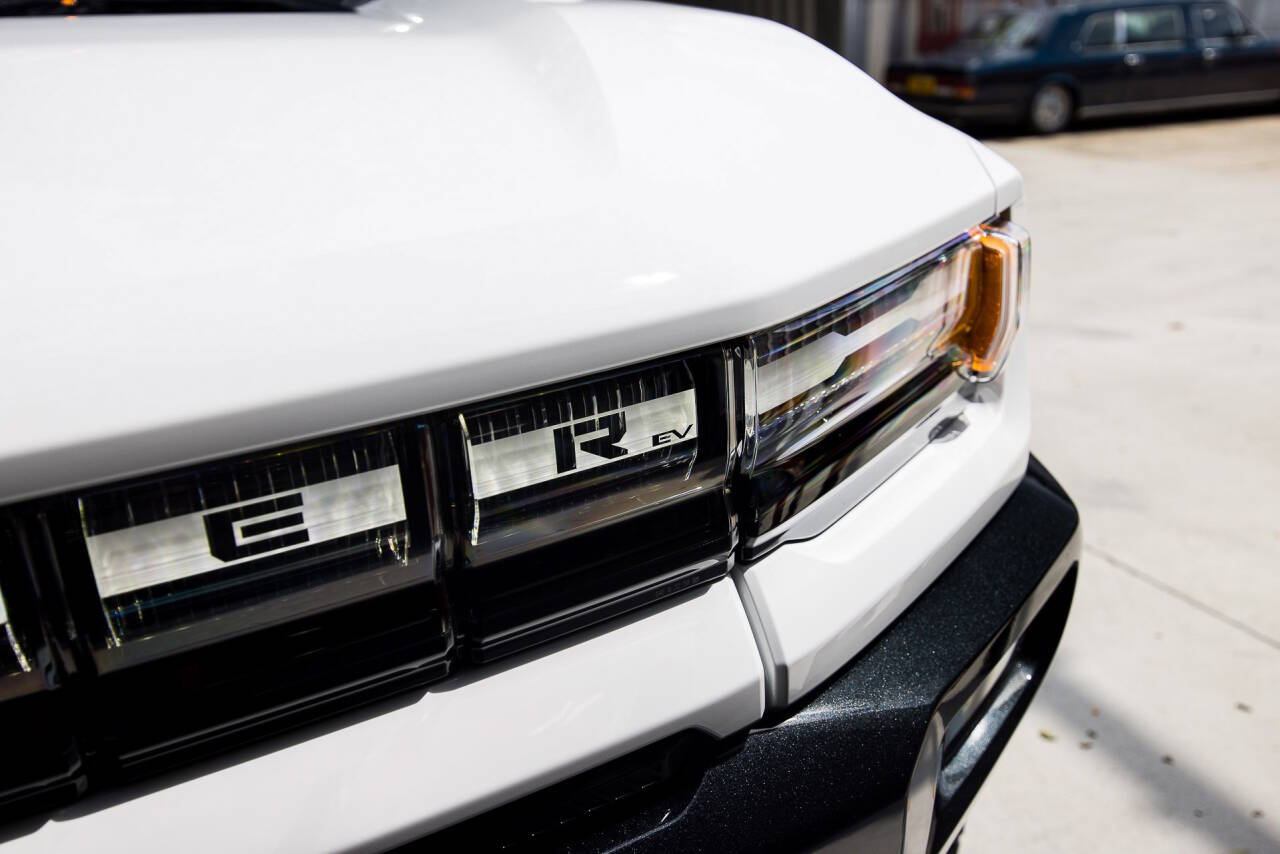 2022 GMC HUMMER EV 63
