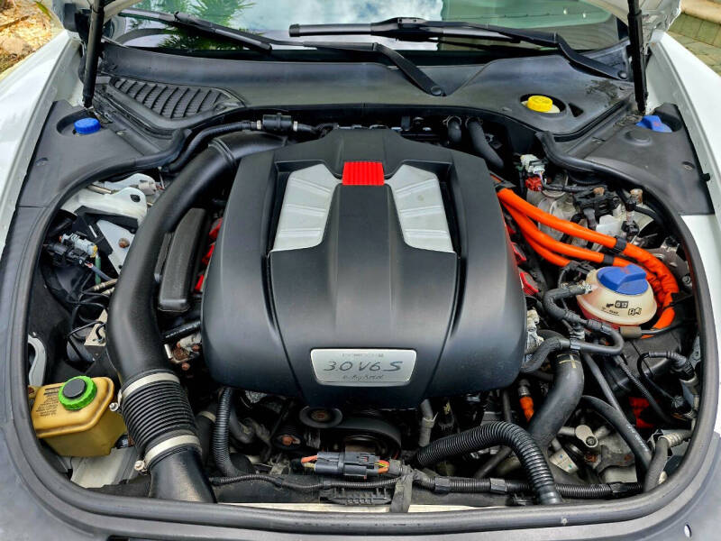 2015 Porsche Panamera S E-Hybrid