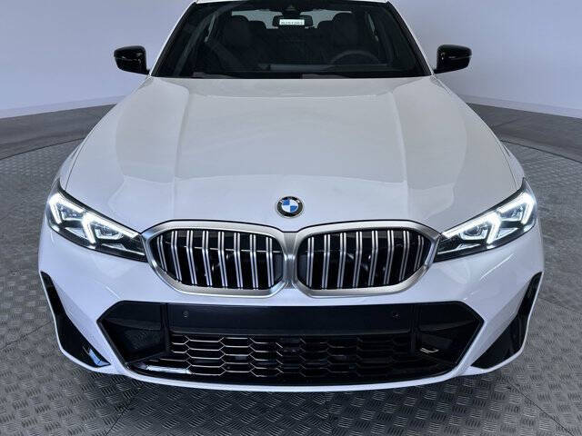 2025 BMW 3 Series 330i xDrive
