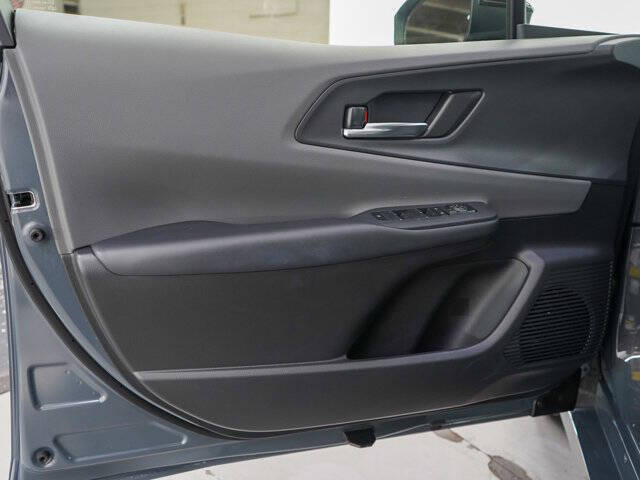 2025 Toyota Prius XLE