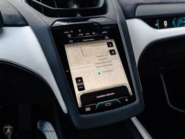 2024 Lamborghini Revuelto