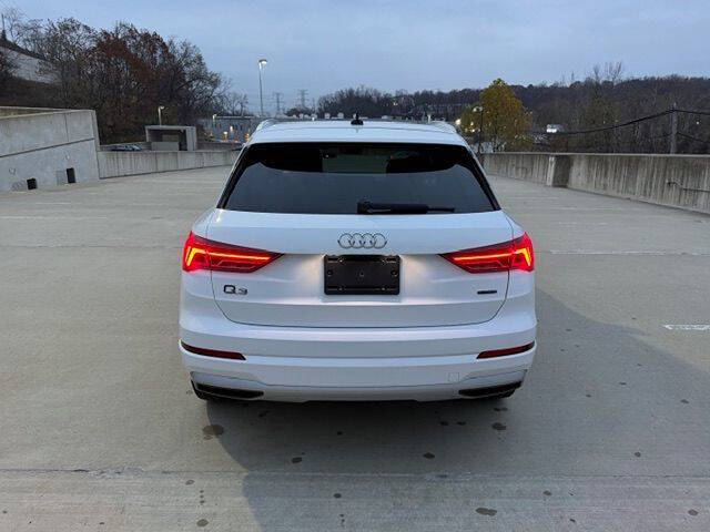 2020 Audi Q3 quattro Premium 45 TFSI