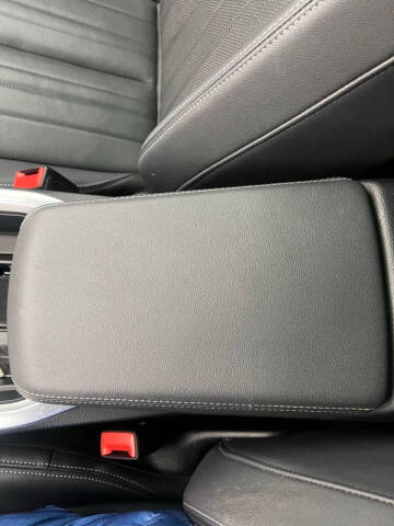 2022 Audi e-tron quattro Premium Plus