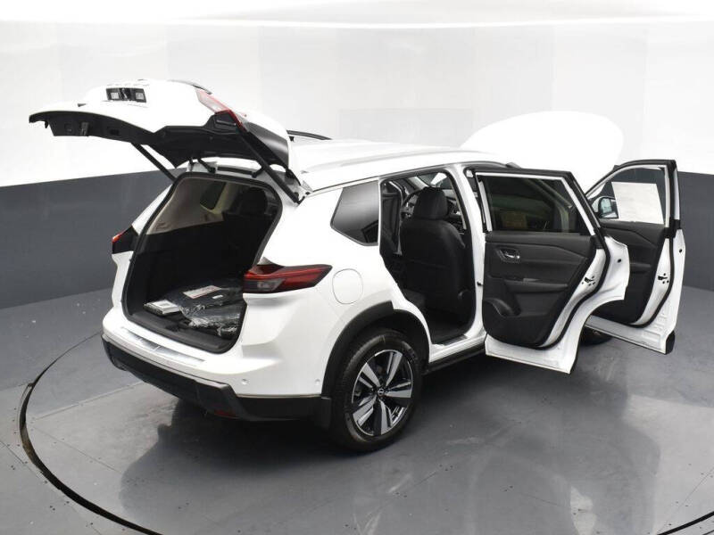 2025 Nissan Rogue SL