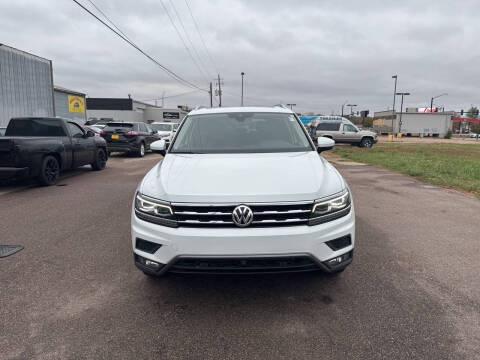 2018 Volkswagen Tiguan for sale at Brothers Used Cars Inc in Sioux City IA