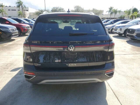 2025 Volkswagen Taos SE
