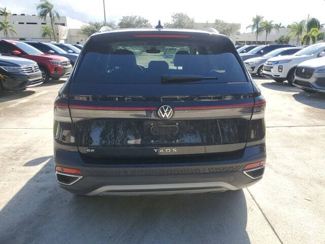 2025 Volkswagen Taos SE