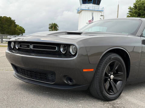 2018 Dodge Challenger SXT