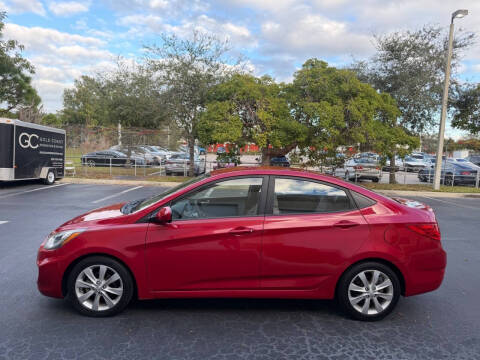 2012 Hyundai Accent GLS