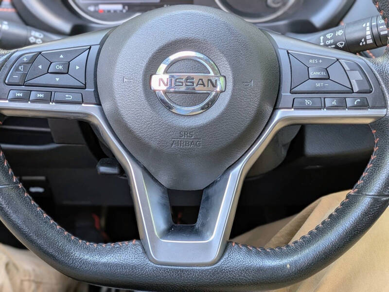 2020 Nissan Kicks SR