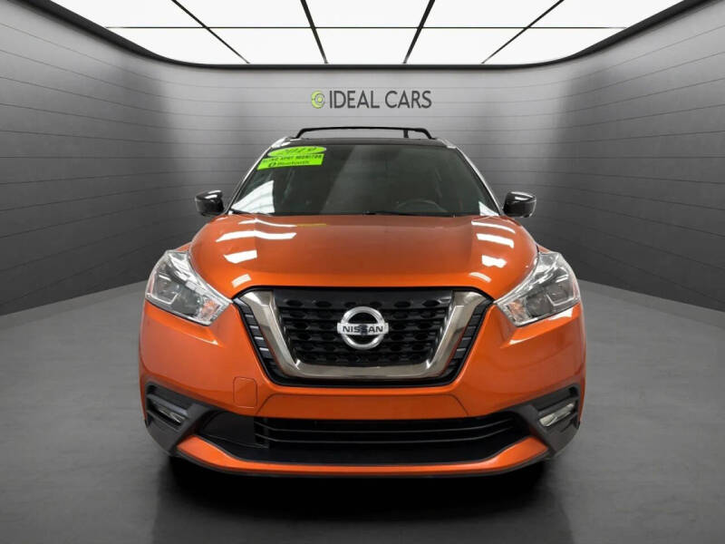 2019 Nissan Kicks SR