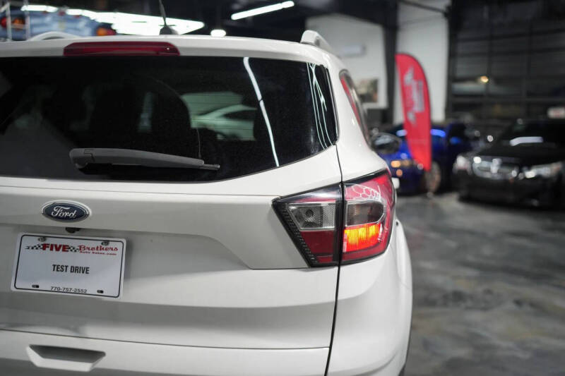2017 Ford Escape SE