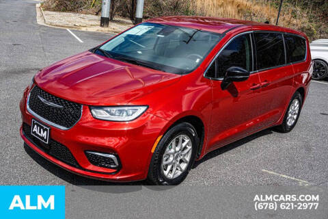 2024 Chrysler Pacifica Touring L